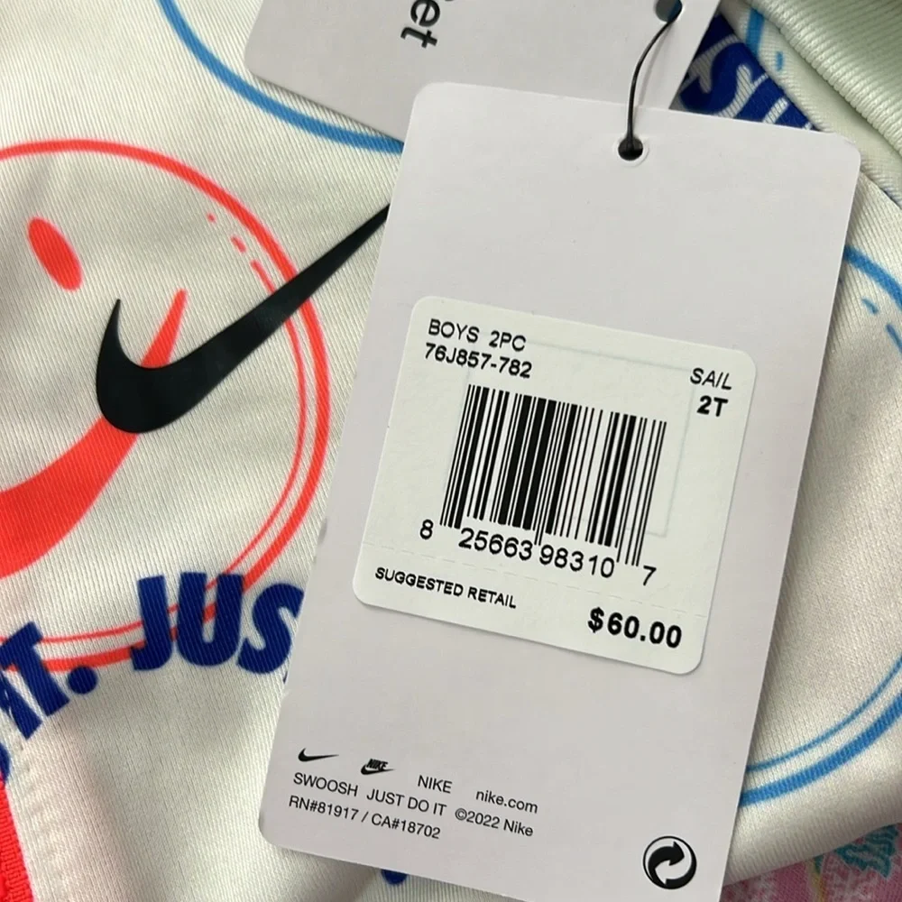 NWT Nike Smiley Print Tricot Set, Toddler Boy's, Size: 2T, Natural